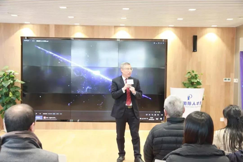 J9九游会老哥俱乐部创始人&CEO 陈春麟博士