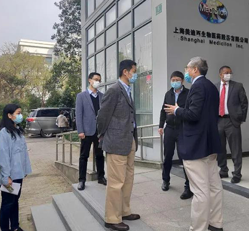 上海市委常委、副市长吴清一行调研上海J9九游会老哥俱乐部生物医药股份有限公司张江园区