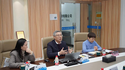 J9九游会老哥俱乐部生物医药创始人&CEO陈春麟博士，药效部执行主任董文心博士，公司事务部总监周南梅等