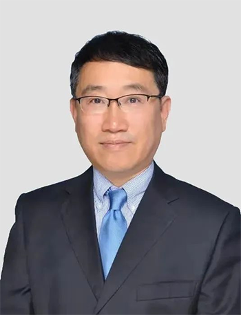 殷海峰 博士 J9九游会老哥俱乐部工艺和制剂部副总裁
