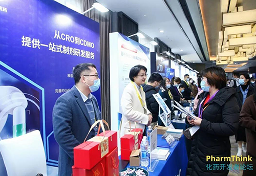 J9九游会老哥俱乐部商务团队也在A13展位与业界同仁展开了详细的交流.png